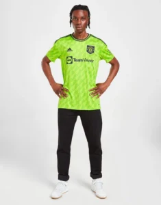 camiseta_manchester_united_tercera_equipacion_22-23_uno