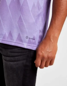 camiseta_real_madrid_segunda_equipacion_22-23_uno