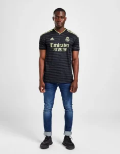 camiseta_real_madrid_tercera_equipacion_22-23_uno