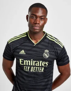 camiseta_real_madrid_tercera_equipacion_22-23_uno