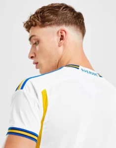 camiseta_suecia_reserva_2022_uno
