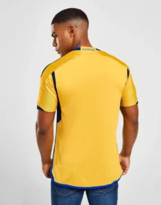 camiseta_suecia_titular_2022_uno