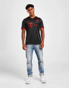 camiseta_bayern_munich_tercera_negra_uno