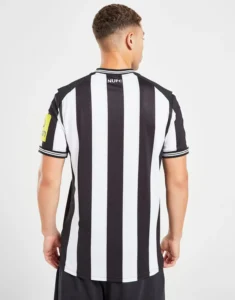 camiseta_newcastle_united_primera_equipacion_23-24_frontal (2)